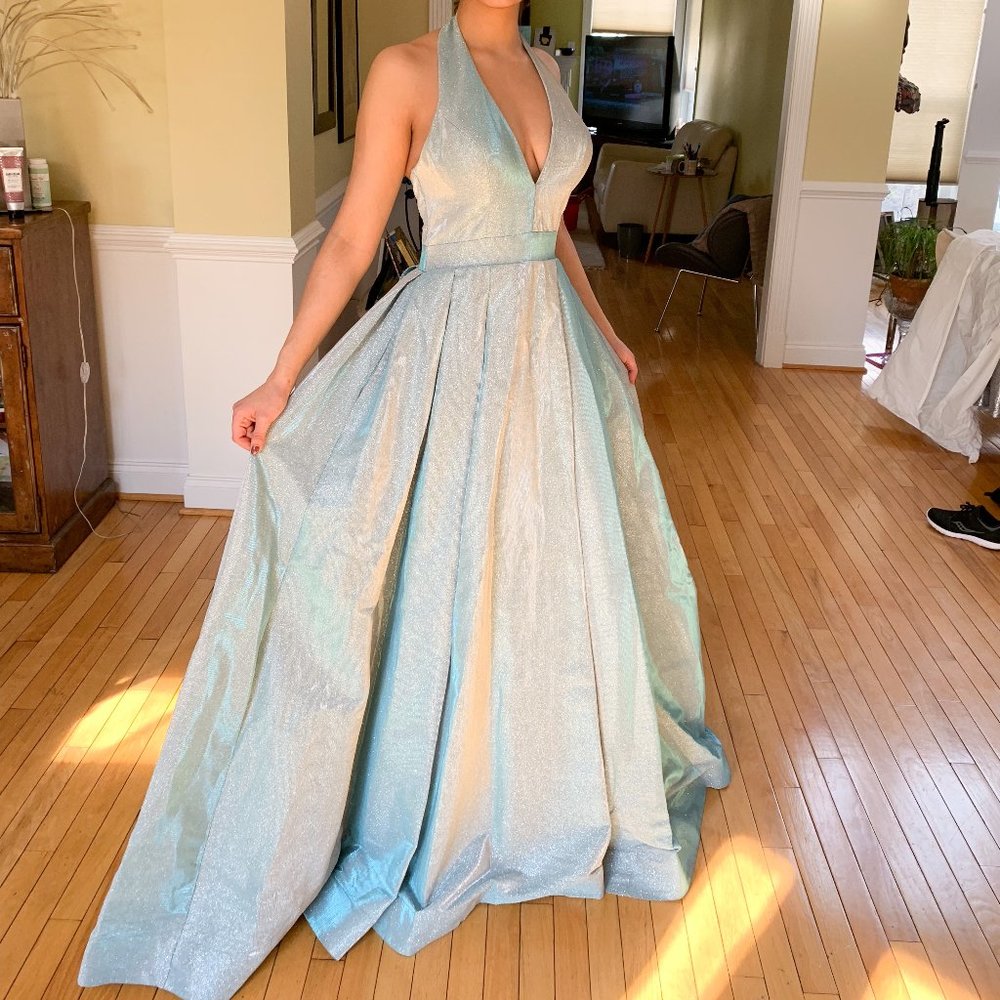 Mac Duggal